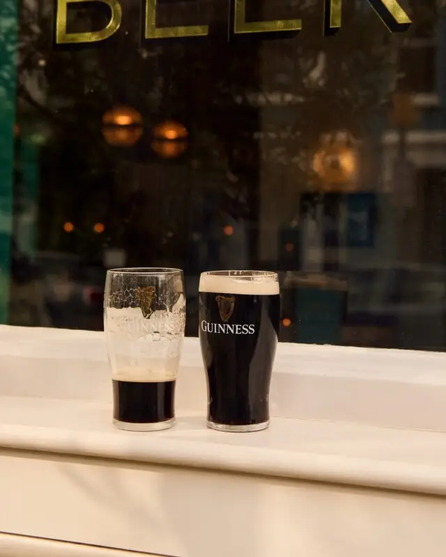 @natashaafphoto shoots the mid week, post work drinks.

Shot for Metro pubs working alongside the lovely Alba Films crew.

Lovely day shooting in a pub!

#beer #publife #guinness #afterworkdrinks #londonpub