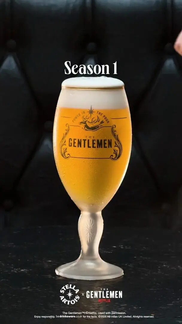 Drink styling courtesy of the wonderful folks at @headsheartsandtails for @stellaartois, promoting the new season of The Gentlemen on @Netflix 

No one makes a pint look as down-able as @headsheartsandtails 

#thegentlemen #thegentlemenseason2 #stellaartois #beer #drinkstyling